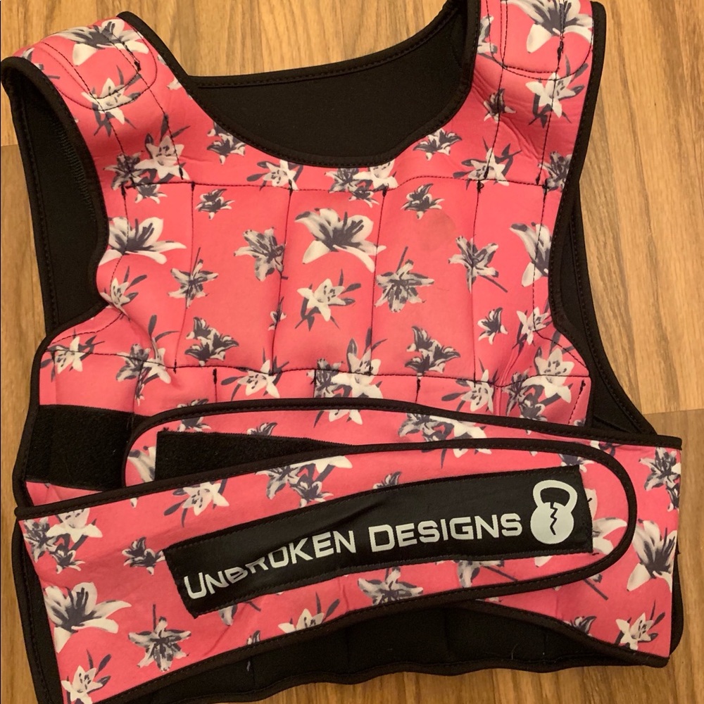 Born primitive Weight vest deep pink lily -20 lbs